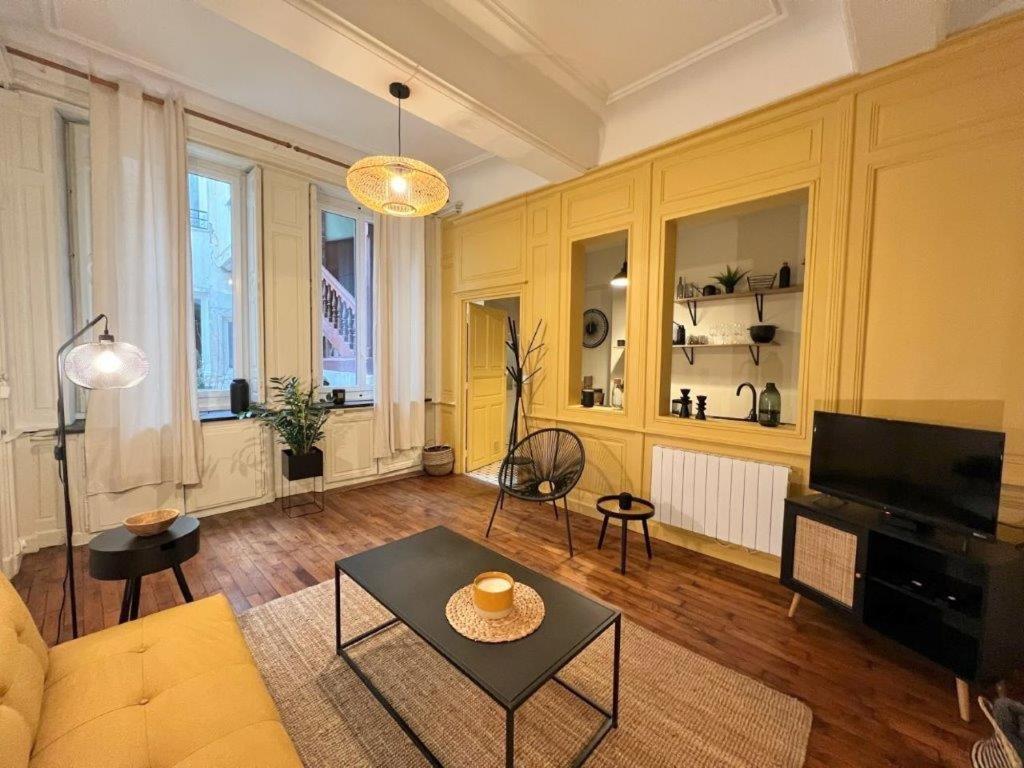 Le Boudoir De Clem Apartment Chalon-sur-Saone Luaran gambar