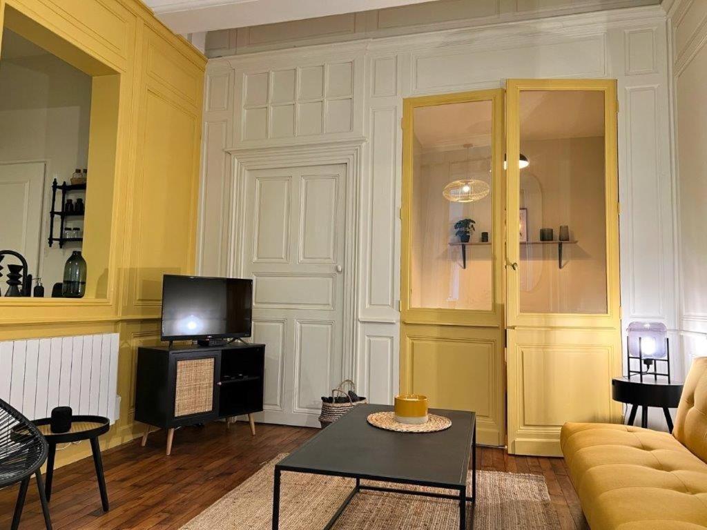 Le Boudoir De Clem Apartment Chalon-sur-Saone Luaran gambar