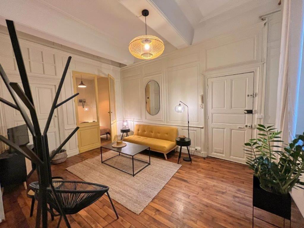 Le Boudoir De Clem Apartment Chalon-sur-Saone Luaran gambar