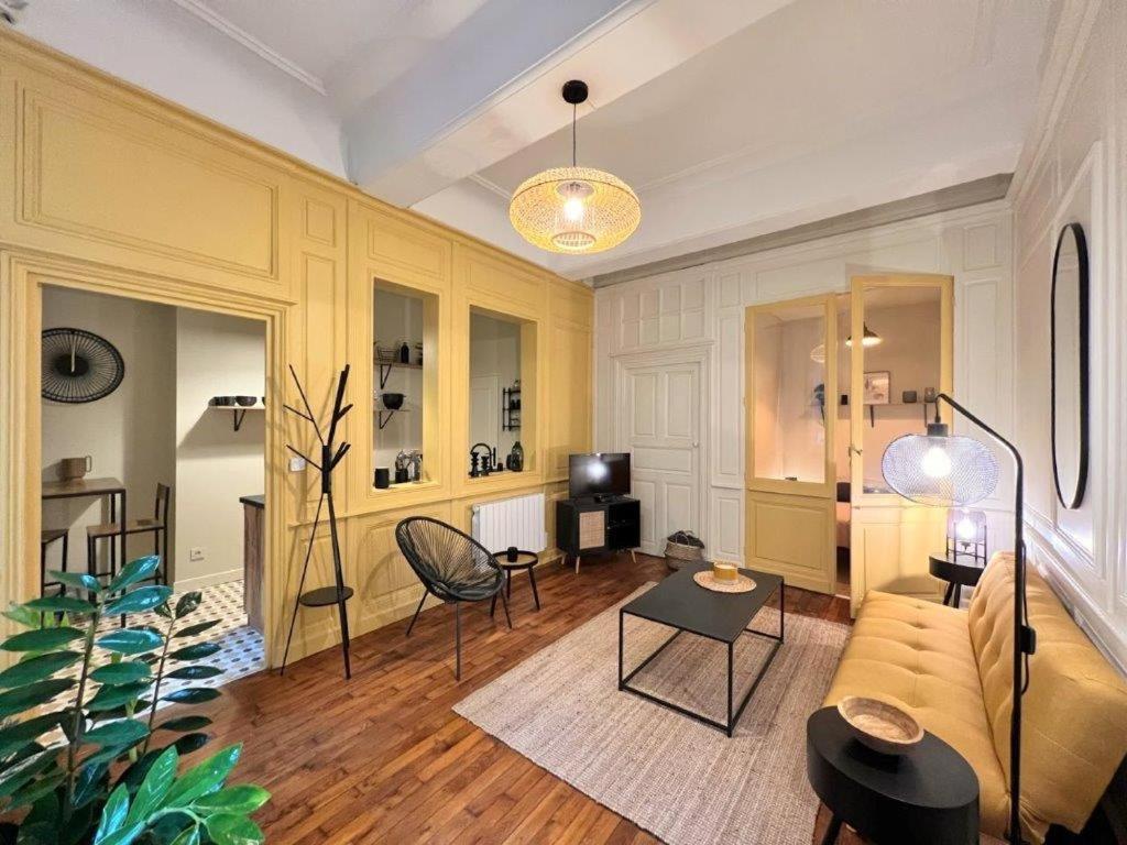 Le Boudoir De Clem Apartment Chalon-sur-Saone Luaran gambar